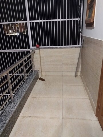 Balcony in 3 BHK Builder Floor at Sector 85 – for Rent