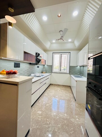 Kitchen in 3 BHK Builder Floor at BPTP Floors, Sector 70 – for Sale