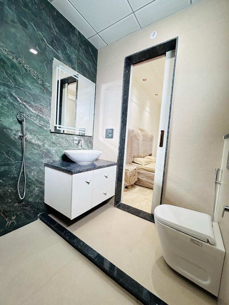 Bathroom, bptp-floors 3 Bedroom 1520 Sq.Ft. Builder Floor In Sector 70 Gurgaon 7908320