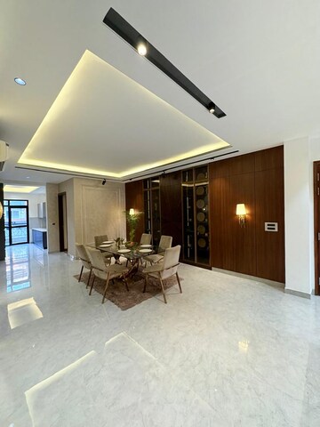 Living Room in 3.5 BHK Builder Floor at Ansal Versalia Avante, Sector 67a – for Sale