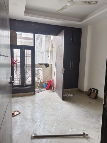 Room in 2 BHK Builder Floor at Arjun Nagar – for Rent