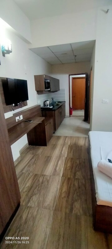 Bedroom in 1 BHK Apartment at Paramount Golfforeste, Zeta I Greater Noida – for Rent