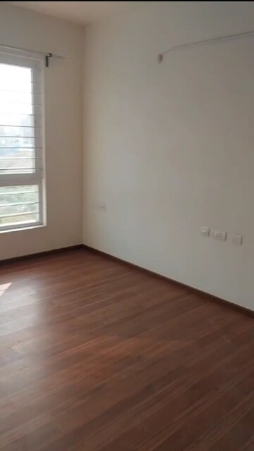 Room in 2 BHK Apartment at Marina Skies, Hi Tech City – for Rent