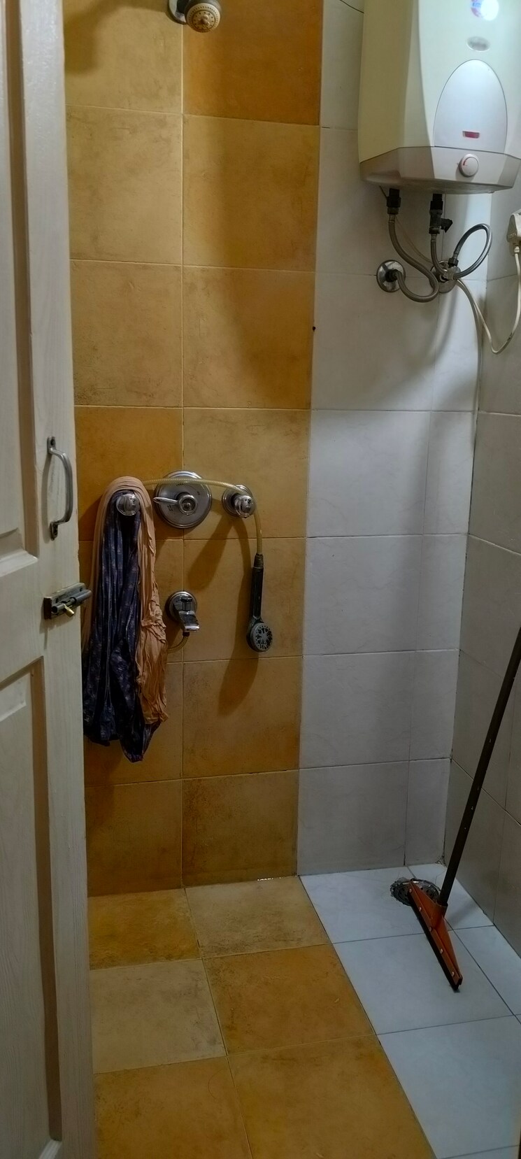 Bathroom, nerul sector 50w 3 Bedroom 1350 Sq.Ft. Apartment In Nerul Sector 50w Navi Mumbai 7908652