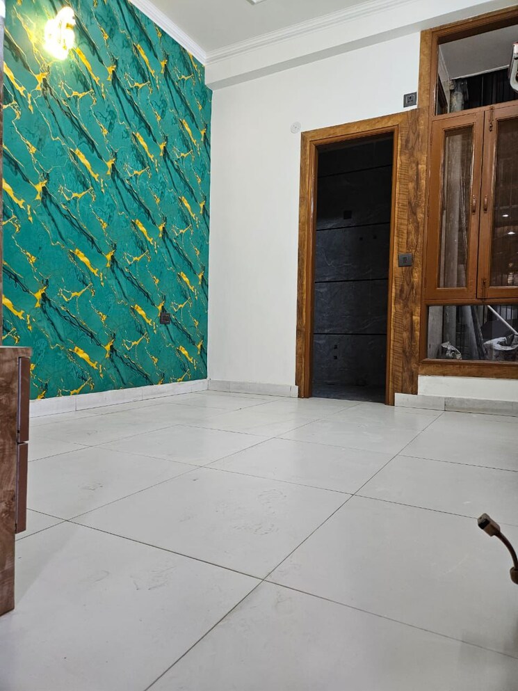 Room, sun-homes 3 Bedroom 1205 Sq.Ft. Builder Floor In Shakti Khand Iii Ghaziabad 7908686