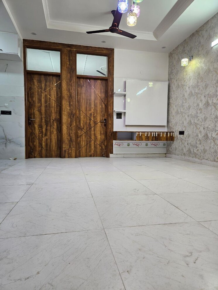 Room, sun-homes 3 Bedroom 1205 Sq.Ft. Builder Floor In Shakti Khand Iii Ghaziabad 7908686