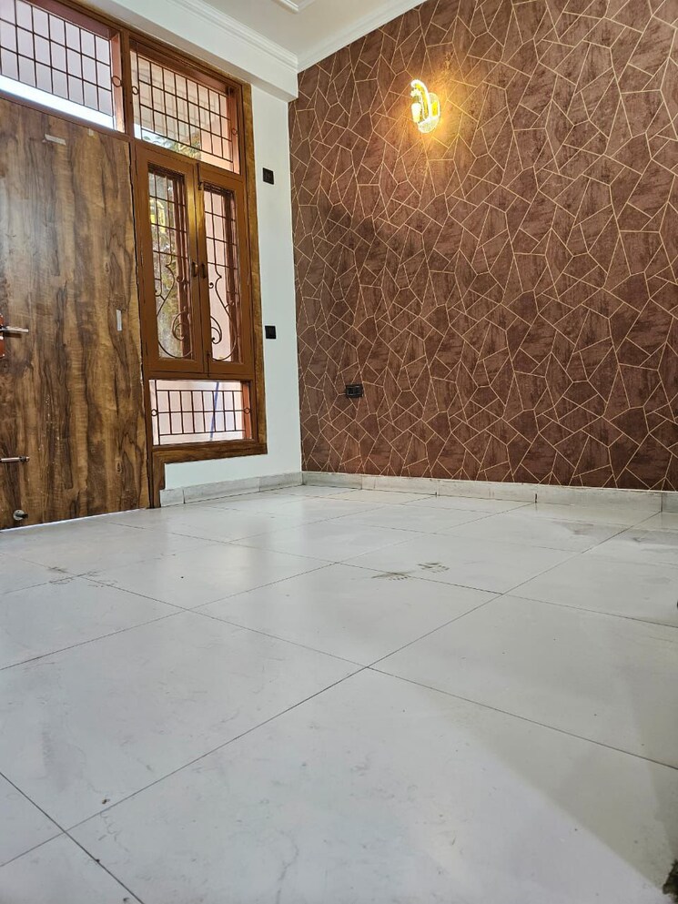 Room, sun-homes 3 Bedroom 1205 Sq.Ft. Builder Floor In Shakti Khand Iii Ghaziabad 7908686