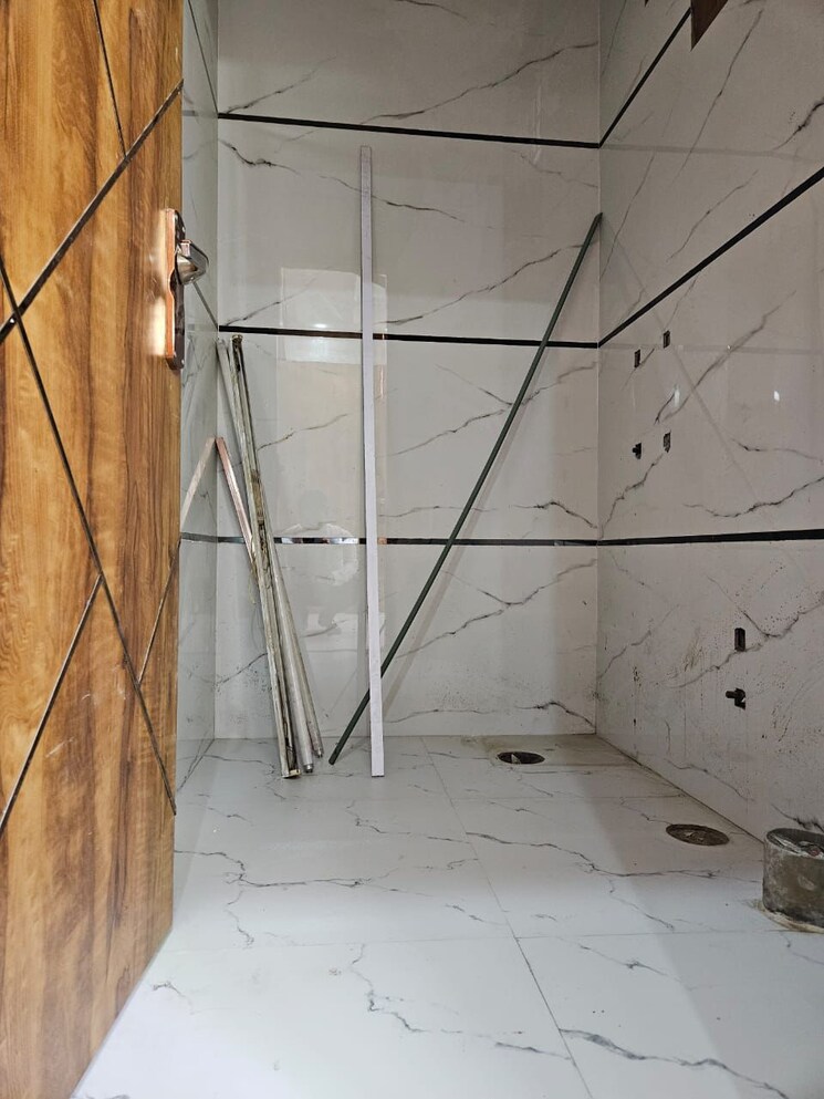 Bathroom, sun-homes 3 Bedroom 1205 Sq.Ft. Builder Floor In Shakti Khand Iii Ghaziabad 7908686