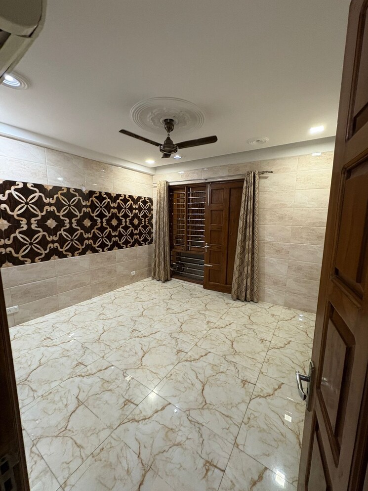 Bedroom, dlf-richmond-park 4 Bedroom 2905 Sq.Ft. Apartment In Sector 43 Gurgaon 7908679