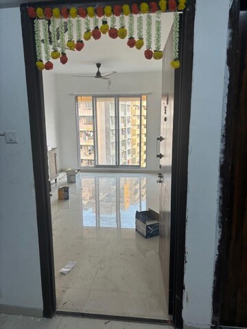 Master Bedroom in 2 BHK Apartment at Avant Hillway, Goregaon East – for Rent