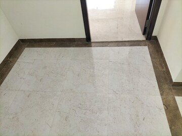 Room in 2 BHK Apartment at Sanghvi Ecocity, Mahajanwadi – for Rent