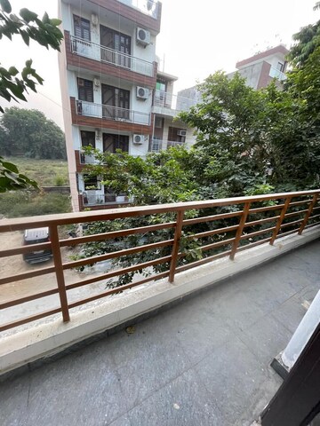 Balcony in 3 BHK Builder Floor at Ansal Plaza Sector-23, Sector 23 – for Rent
