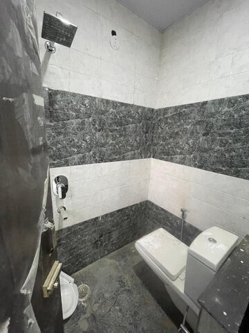 Kitchen in 3 BHK Builder Floor at Ansal Plaza Sector-23, Sector 23 – for Rent