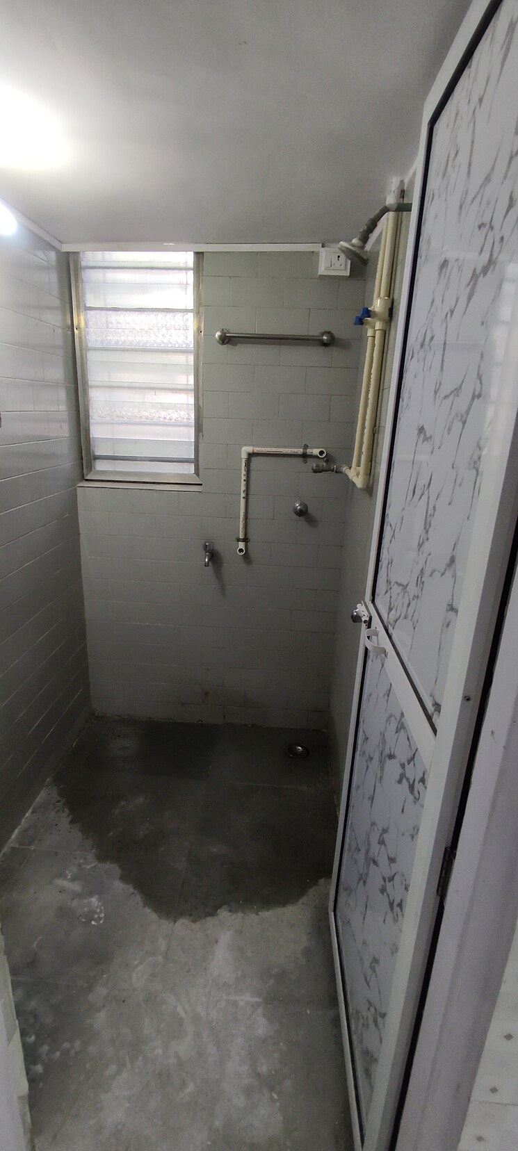 Bathroom, kamla-park-complex 1 Bedroom 560 Sq.Ft. Builder Floor In Bhayandar West Thane 7908831