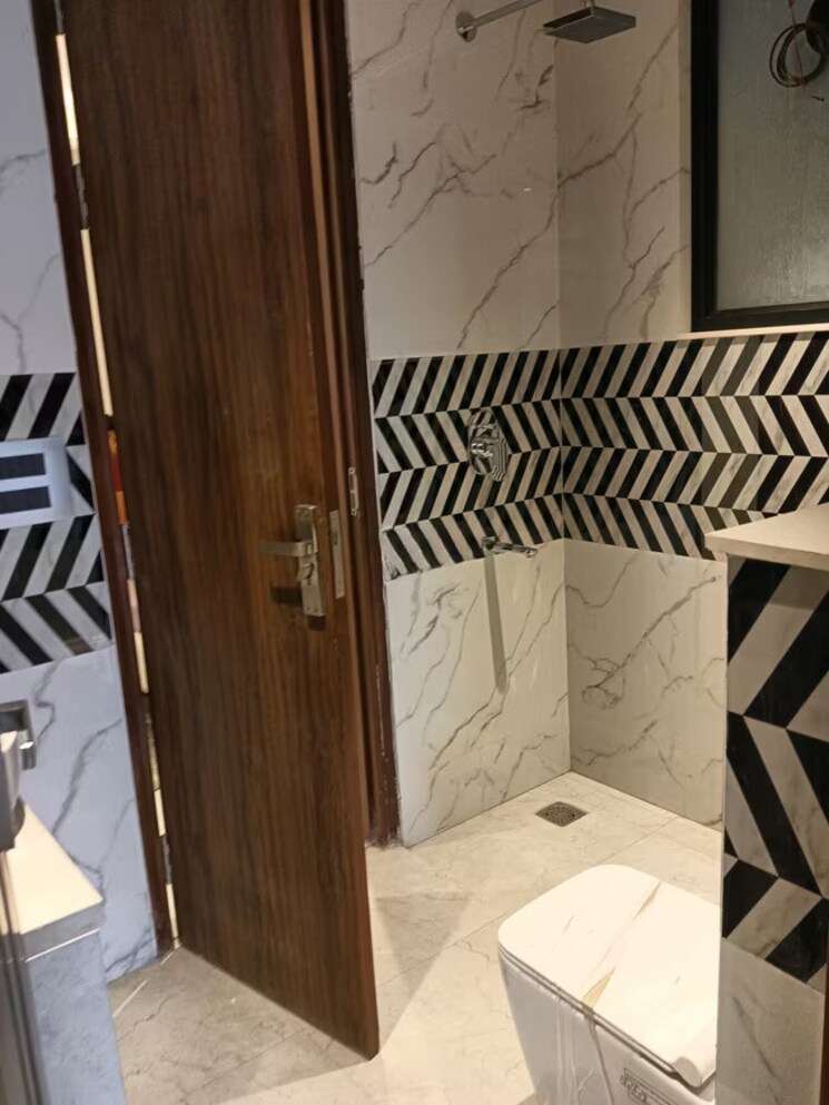 Attached Bathroom, tata-raheja-raisina-residency 4 Bedroom 3400 Sq.Ft. Apartment In Sector 59 Gurgaon 7908904