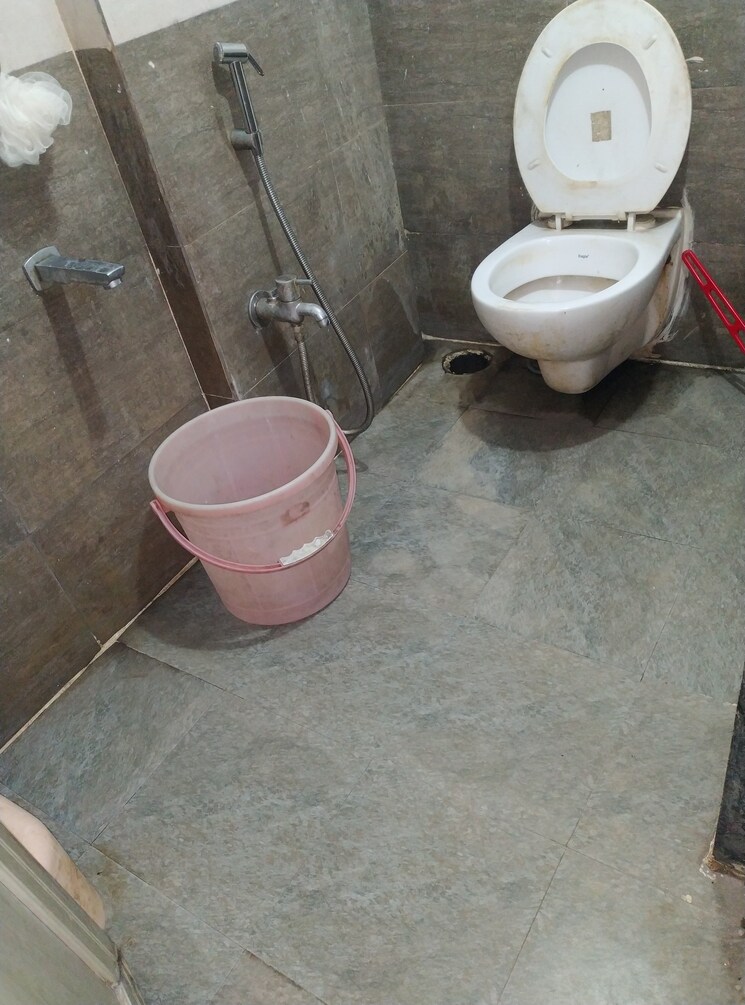 Bathroom, madhuri-chs-airoli 2 Bedroom 610 Sq.Ft. Apartment In Airoli Sector 6 Navi Mumbai 7908922