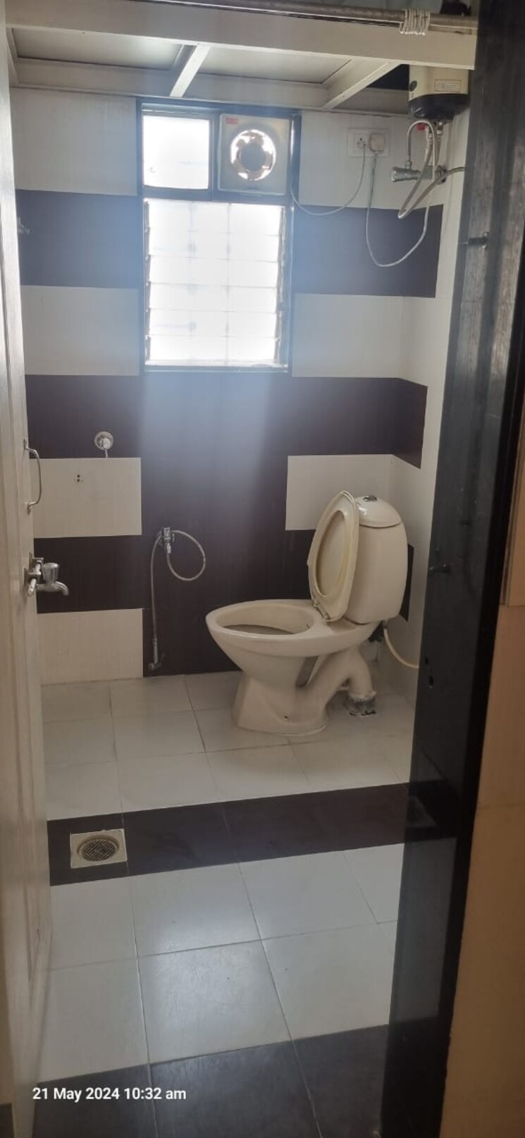 Bathroom, rajaveer-palace 2 Bedroom 750 Sq.Ft. Apartment In Pimple Saudagar Pune 7909007