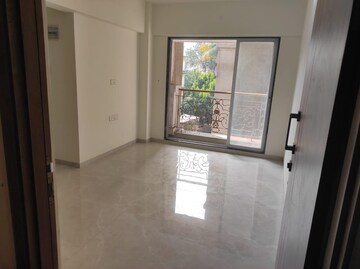 Room in 1 BHK Apartment at Tharwani Vedant Nakshatra, Badlapur West – for Sale