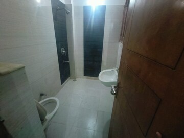 Master Bedroom in 2 BHK Builder Floor at Ansal Sushant Lok I, Sector 43 – for Rent