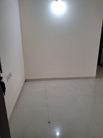 Room in 1 BHK Apartment at Uma Acropolis And Neopolis, Ghodbunder Road – for Rent
