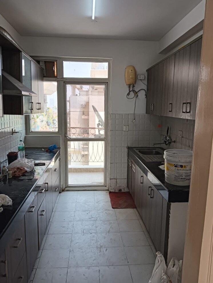 Kitchen, bptp-park-prime 3 Bedroom 1442 Sq.Ft. Apartment In Sector 66 Gurgaon 7909110