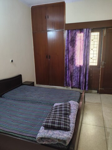 1 RK Independent House For Rent in RWA Apartments Sector 30, Sector 30