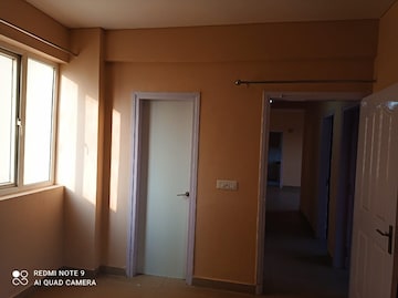 Room in 3 BHK Apartment at BPTP Park Prime, Sector 66 – for Sale