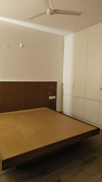 Room in 3 BHK Apartment at Prestige Botanique, Basavanagudi – for Rent