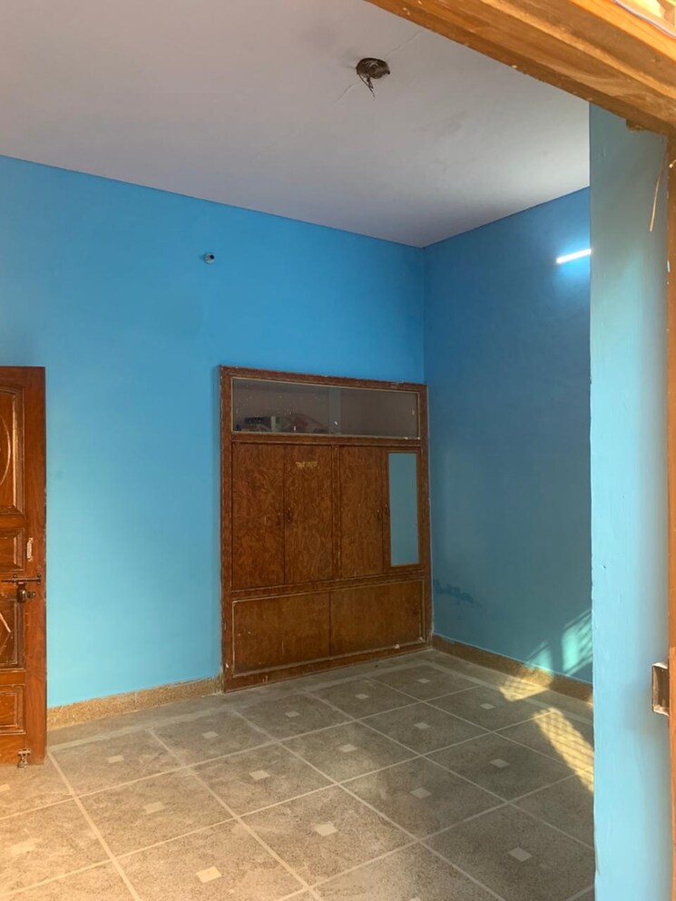 Bedroom, keshav-dham-rajendra-nagr 4 Bedroom 407 Sq.Mt. Villa In Rajendra Nagar Ghaziabad 7909210