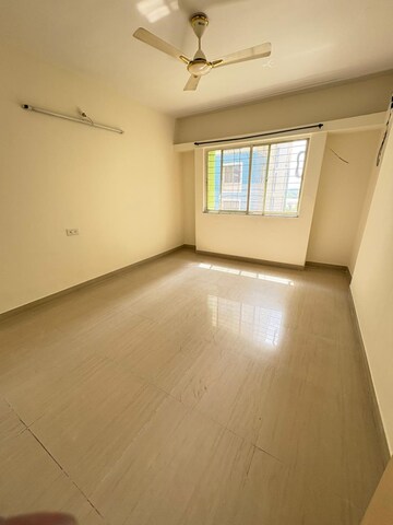 Room in 3 BHK Apartment at Ganesham Phase I, Pimple Saudagar – for Rent