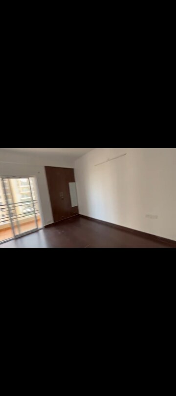 Room in 2 BHK Apartment at Savfab Jasmine Grove, Delhi Meerut Road – for Sale