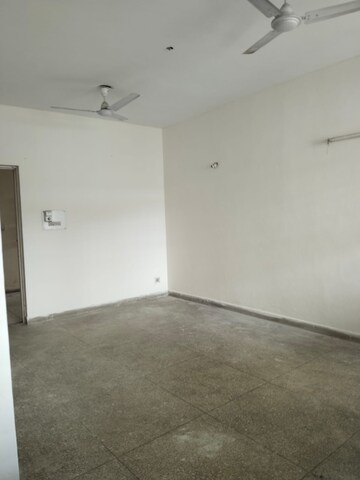 Room in 3 BHK Apartment at Power Grid Residency, Sector 21c – for Rent