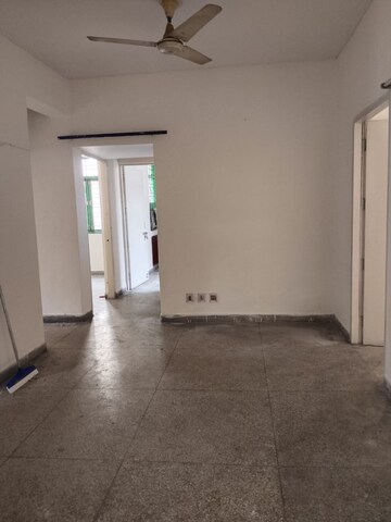Room in 3 BHK Apartment at Power Grid Residency, Sector 21c – for Rent
