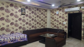 Master Bedroom in 3 BHK Builder Floor at Chahak Plaza, Shakti Khand – for Rent