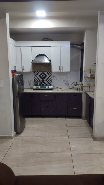 Kitchen in 3 BHK Builder Floor at Chahak Plaza, Shakti Khand – for Rent
