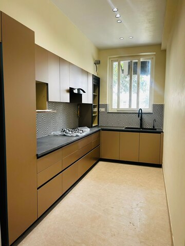 Kitchen in 3 BHK Builder Floor at Sector 42 – for Rent