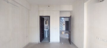 Room in 2 BHK Apartment at Aims Golf Avenue I, Sector 75 – for Rent