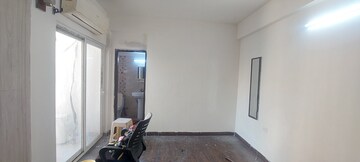 Furnished Amenities in 2 BHK Apartment at Aims Golf Avenue I, Sector 75 – for Rent