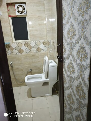 Bathroom in Studio Builder Floor at DLF City Phase III, Sector 24 – for Rent