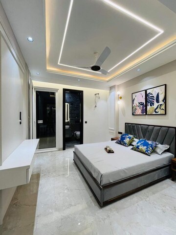 Master Bedroom in Studio Builder Floor at Sector 24 – for Rent