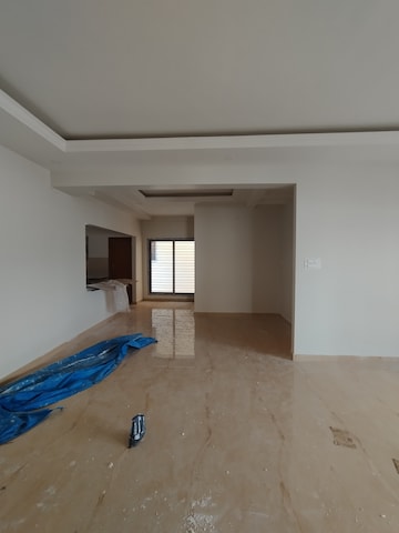 Room in 3 BHK Apartment at Hbr Layout – for Sale