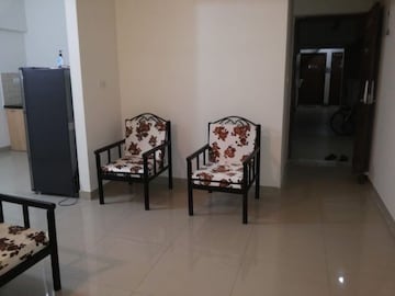 Room in 2 BHK Apartment at Amanora Trendy Homes, Hadapsar – for Rent