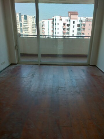 Room in 4 BHK Apartment at Salcon The Verandas, Sector 54 – for Sale