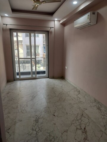 Room in 2 BHK Builder Floor at Palam Vihar Residents Association, Palam Vihar – for Rent