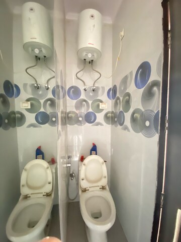 Bathroom in 1 BHK Builder Floor at Ansal Plaza Sector-23, Palam Vihar – for Rent