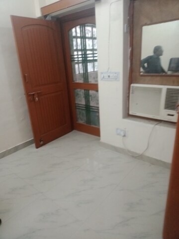 1 BHK Villa For Rent in Aliganj