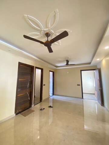 Room in 3 BHK Builder Floor at Ansal Plaza Gurgaon, Palam Vihar – for Rent