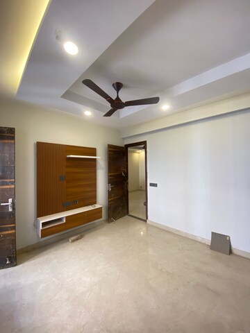 Room in 3 BHK Builder Floor at Ansal Plaza Gurgaon, Palam Vihar – for Rent
