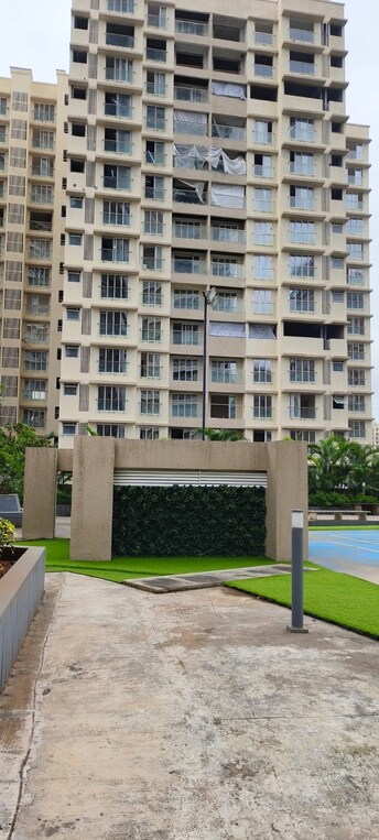 2 BHK Apartment For Resale in Ekta Tripolis Goregaon West Mumbai  7909646