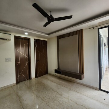 Room in 3 BHK Apartment at Anant Raj The Estate Floors, Sector 60 – for Rent